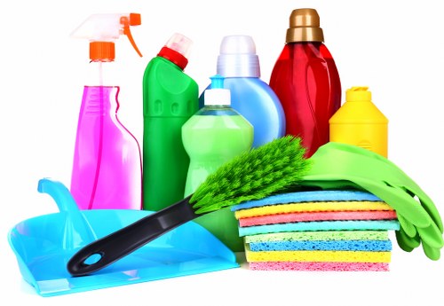 Professional sofa cleaning service in a Lambeth living room