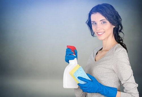 One off cleaning in a Lambeth flat with access and parking considerations